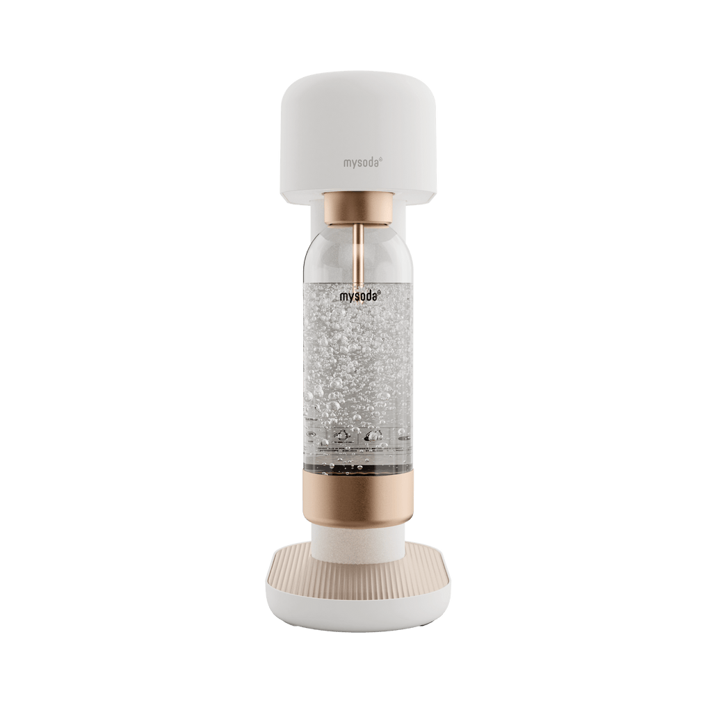 A white and copper Ruby 2 sparkling water maker viewed from the front#väri_white-copper